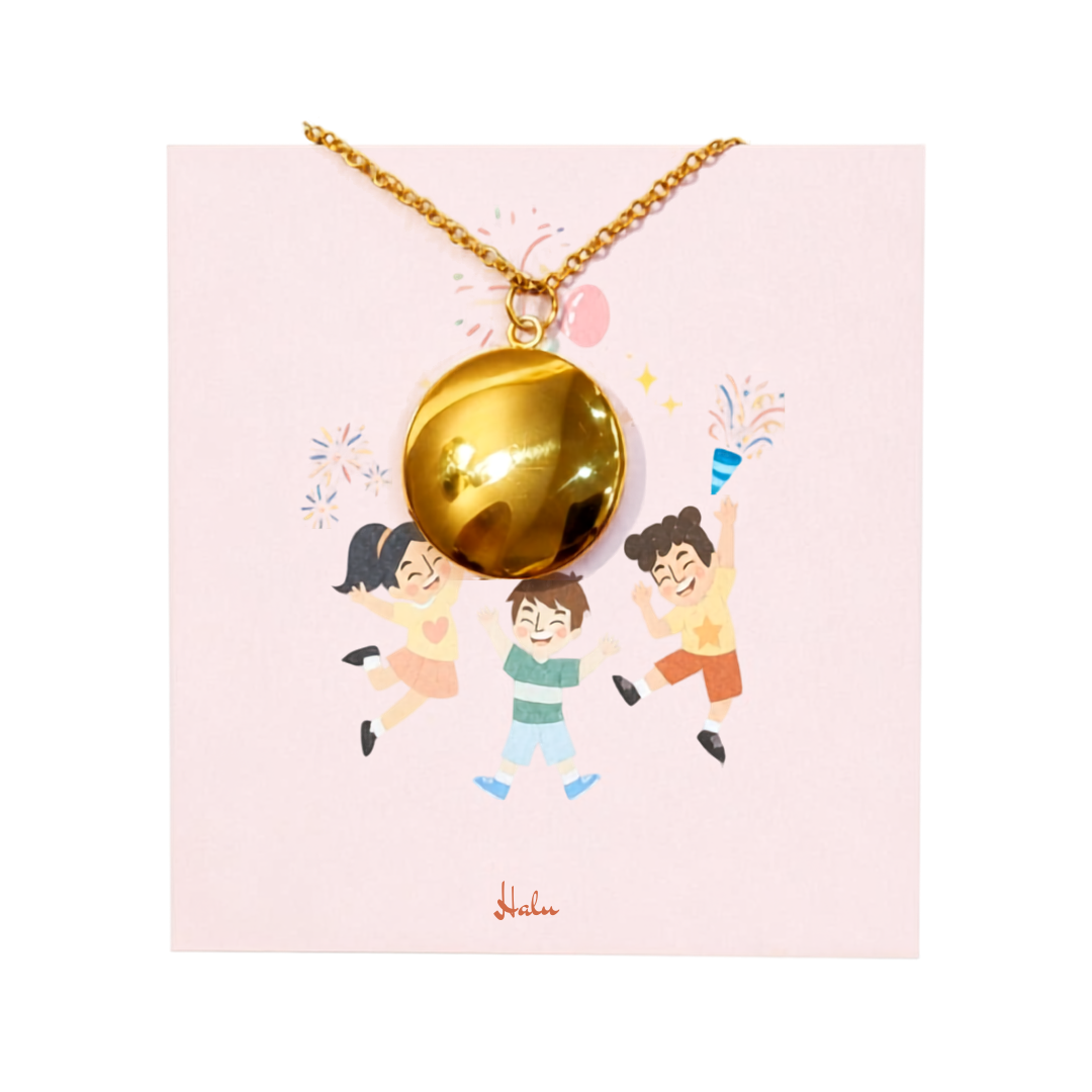 Feliz Día del Niño Necklace